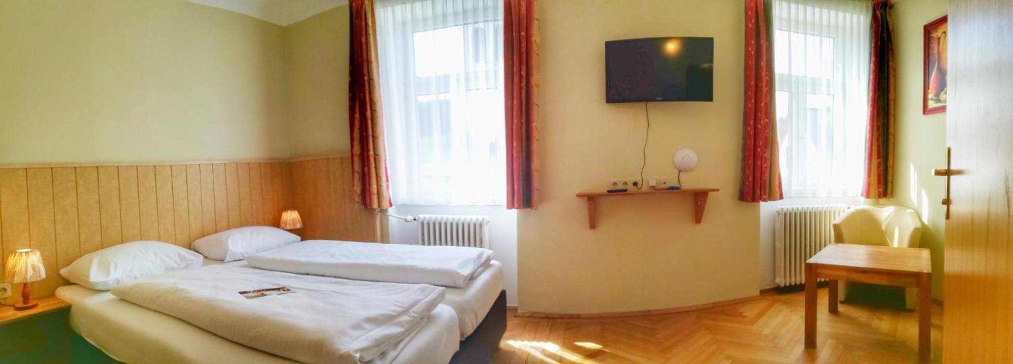 Familie Zuser Hotel Garni Mitterbach Ngoại thất bức ảnh