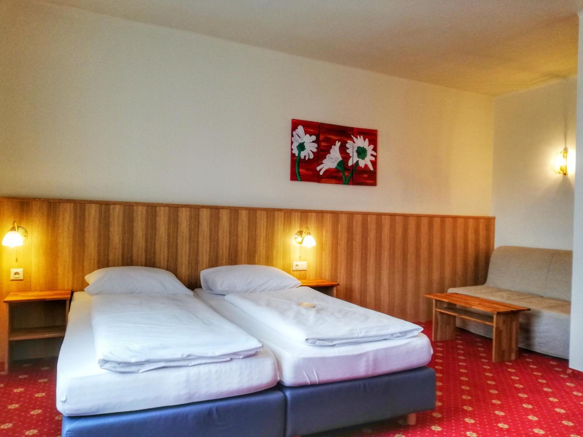 Familie Zuser Hotel Garni Mitterbach Ngoại thất bức ảnh