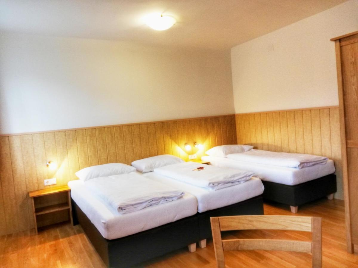 Familie Zuser Hotel Garni Mitterbach Ngoại thất bức ảnh